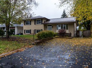 48 Ottaway Ave, Barrie, ON L4M 2W9