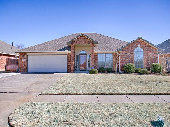 3rd image of 2324 Chadwick Dr