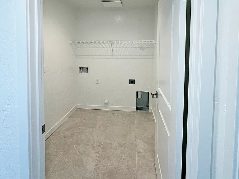 Laundry, upstairs