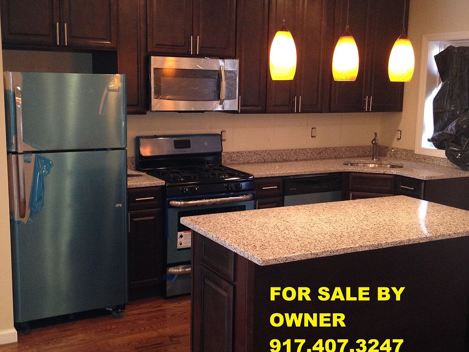 1st image of 10922 202nd St