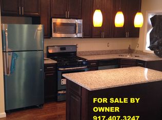 10922 202nd St, Saint Albans, NY