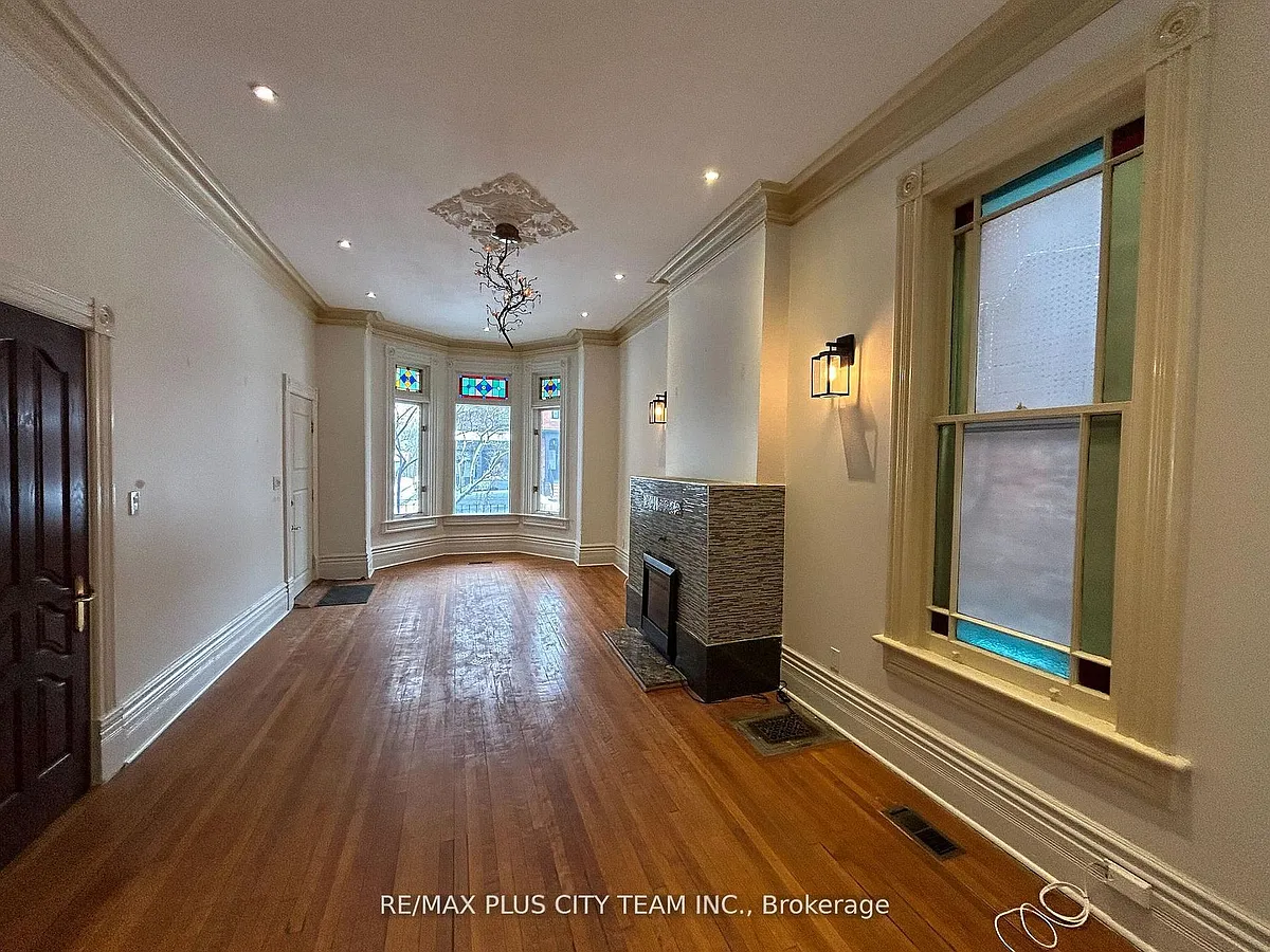 Building Photo - 52 Churchill Ave #MAIN