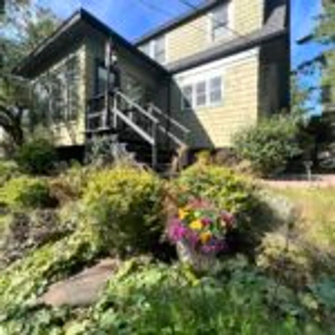 Building Photo - 4424 Gilliat St