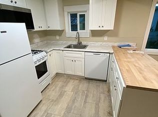 1605 School St, Anderson, CA 96007