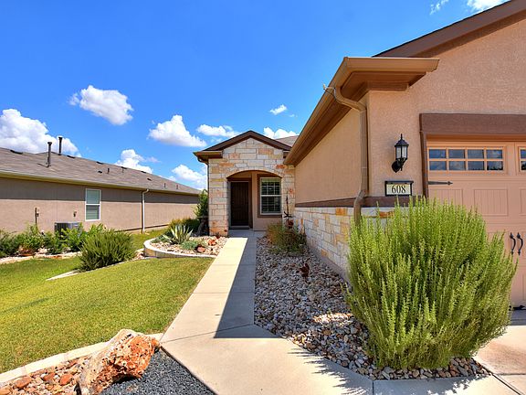 2nd image of 608 Salado Creek Ln