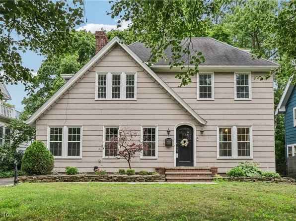 3120 Coleridge Rd, Cleveland Heights, OH 44118