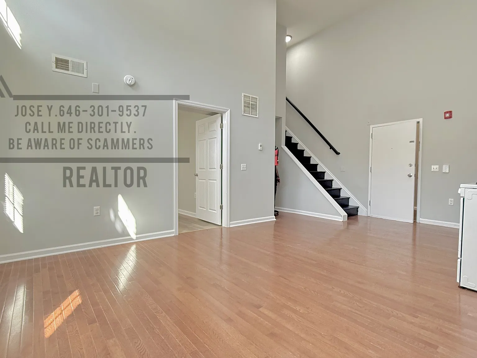 2 bed, $2,318 — Photo 2