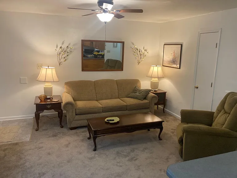 1713 Chestnut St #C — Photo 3