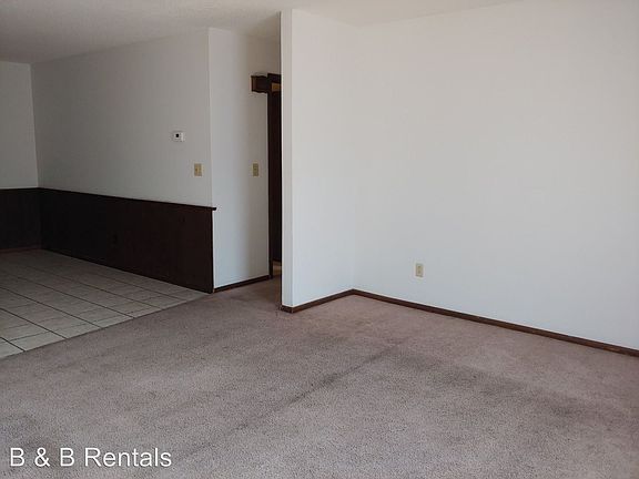 3rd image of 3002 Themis St APT 4