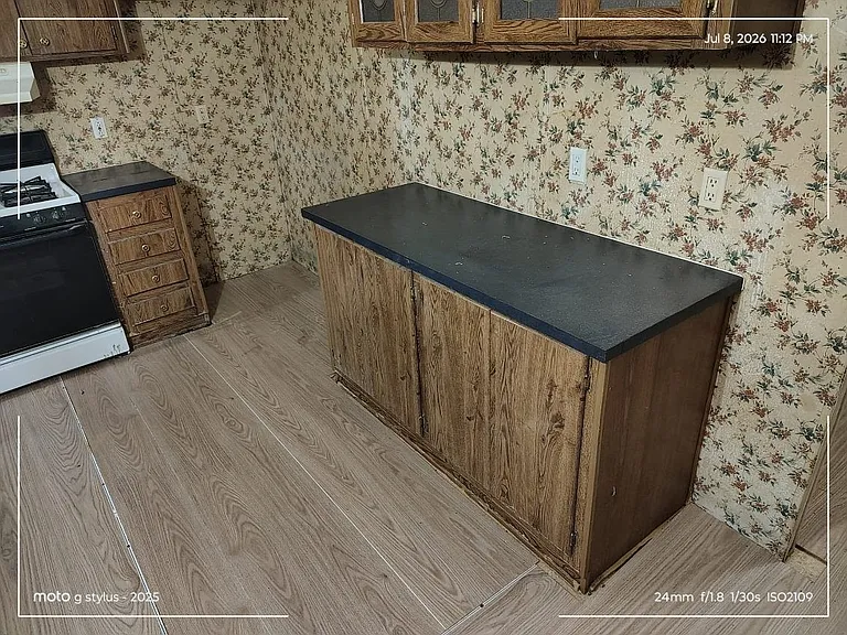 1788 S Locust Ave — Photo 8