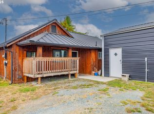 2049 Roseburg Rd, Myrtle Point, OR 97458