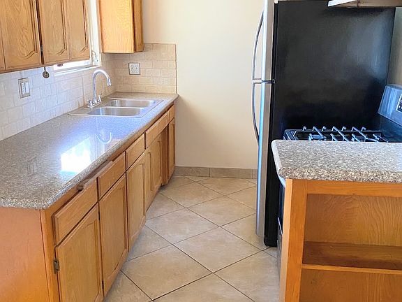 3rd image of 7855 Romaine St APT 8