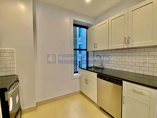 Rented by Sovereign Associates | media 10