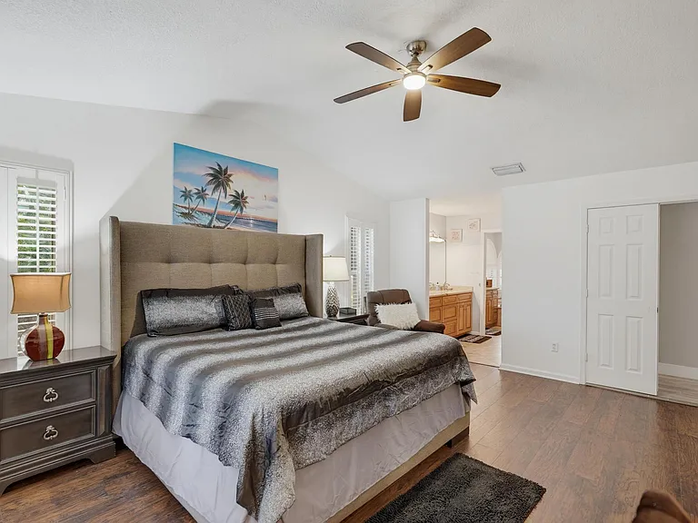 1619 Wiltshire Village Dr — Photo 14