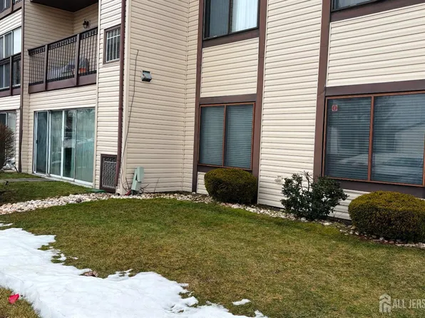 278 Crosse Dr APT 1C, Monroe Township, NJ 08831