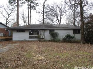 5 Roxbury Dr, Little Rock, AR 72209