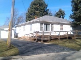 403 Ratzlaff St, Harvard, IL 60033