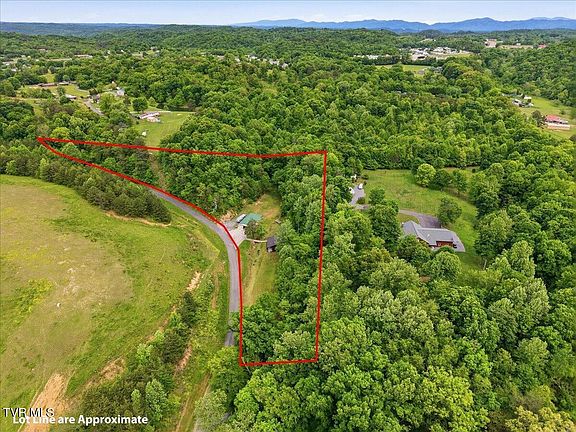 5th image of 3427 Bill Douglas Rd