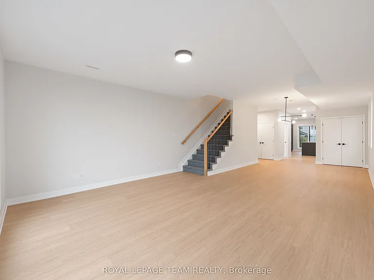 49 Grosvenor Ave #3 — Photo 11