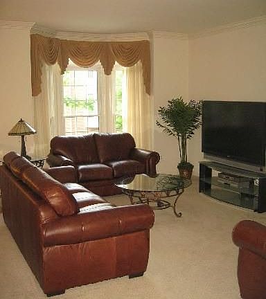 2nd image of 4039 Heatherstone Ct