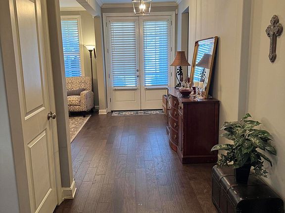 4th image of 6223 Sierra Dr