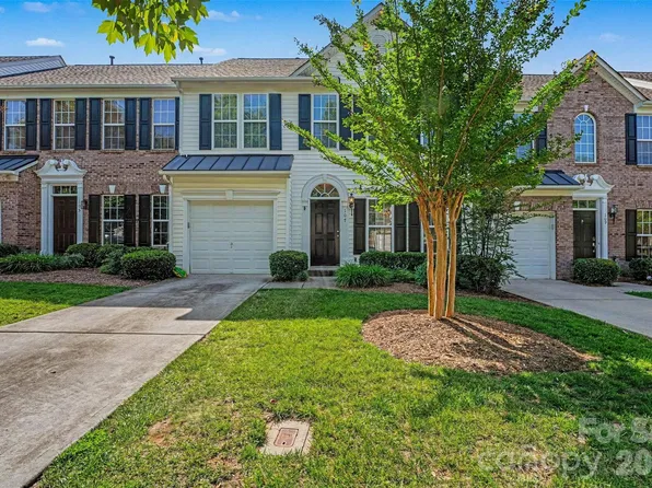 107 S Arcadian Way, Mooresville, NC 28117
