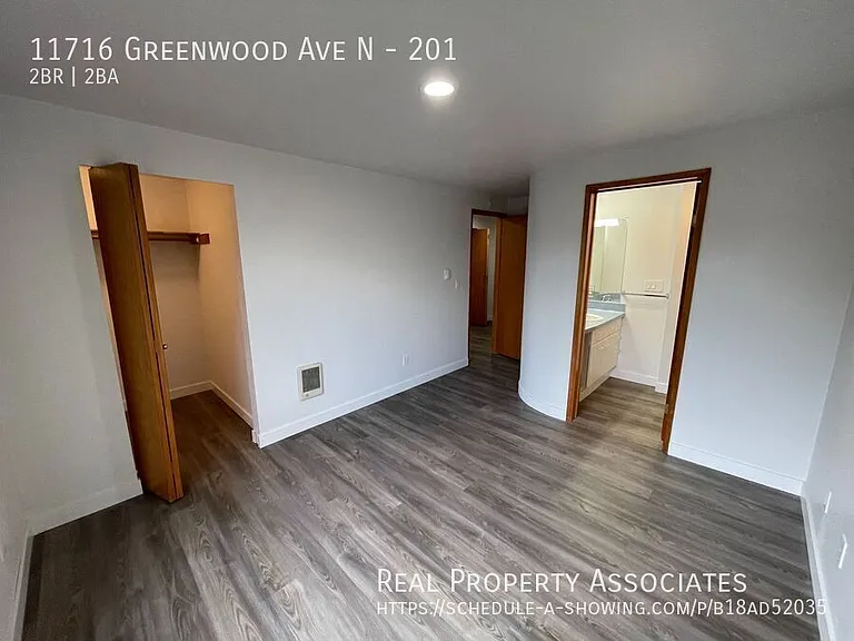 11716 Greenwood Ave N #201 — Photo 9