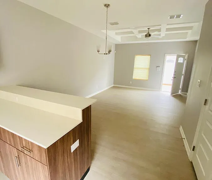 1909 Jackson St #4 — Photo 3