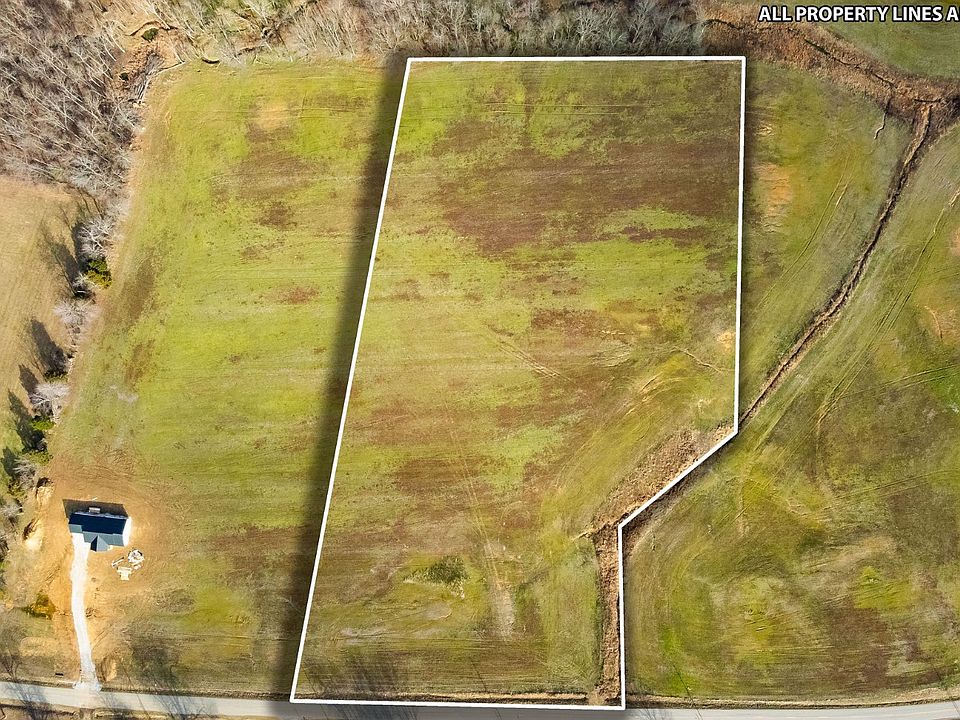 1st image of 10 Daniel Boone Rd