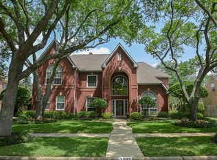3207 Silent Spring Dr, Sugar Land, TX 77479