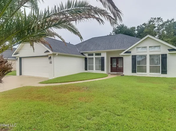 2443 W Shore Dr, Biloxi, MS 39532