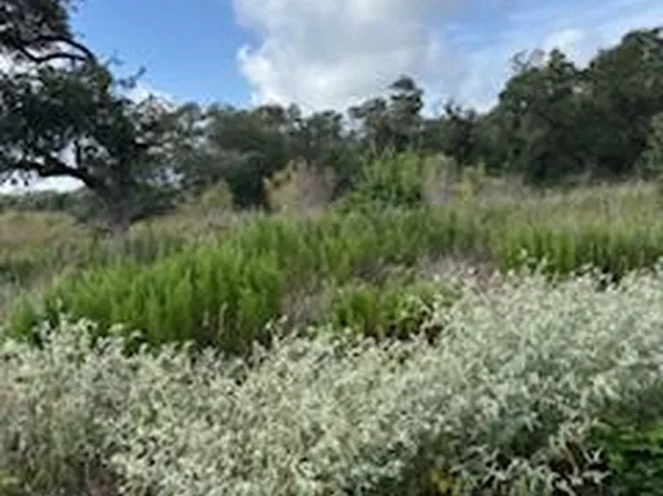 153 Logan Pkwy, Rockport, TX 78382