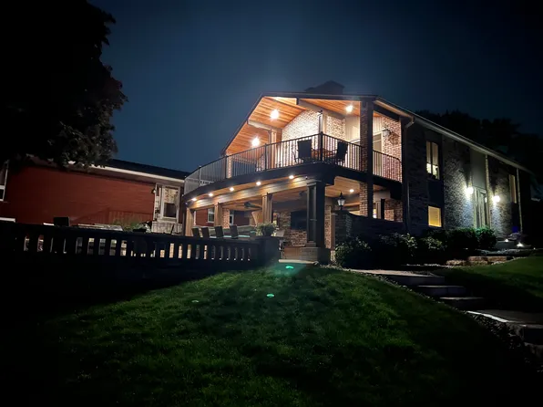 8473 Woodland Shore Dr, Brighton, MI 48114