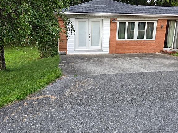 5th image of 108 Cedarstone Ln