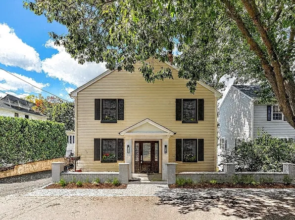 9 Sampson Ave, Swampscott, MA 01907