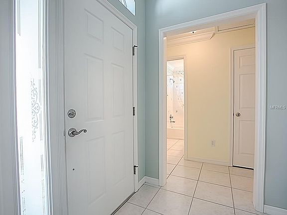 4th image of 2545 Caribe Dr