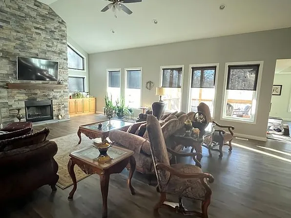 6553 Justins Ridge Rd, Nashville, IN 47448