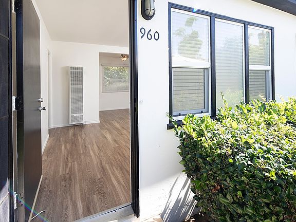 3rd image of 960 Opal St #0