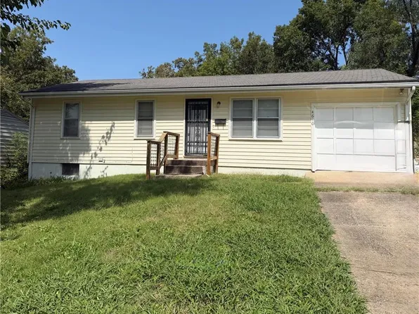 4610 E 40th St, Kansas City, MO 64130