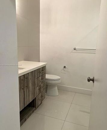 4th image of 3945 Adra Ave