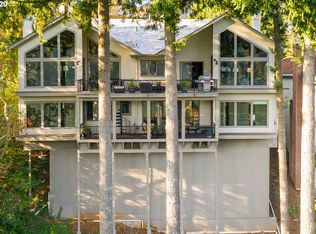 1588 View Lake Ct, Lake Oswego, OR 97034