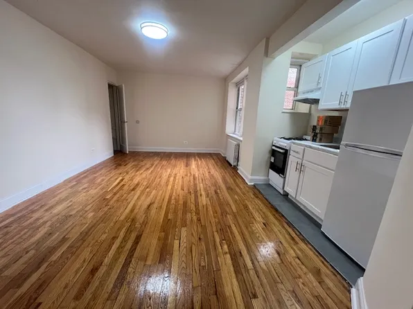 2100 Cropsey Avenue image 1 of 5