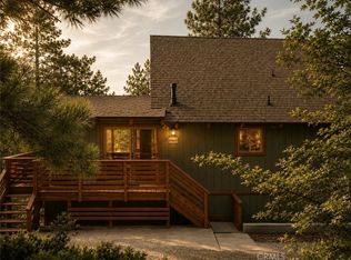 27947 Saint Bernard Ln, Lake Arrowhead, CA 92352