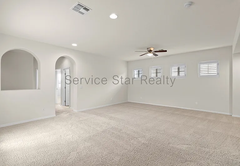 3724 E Robin Ln — Photo 13