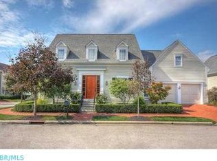 38 Pickett Pl, New Albany, OH