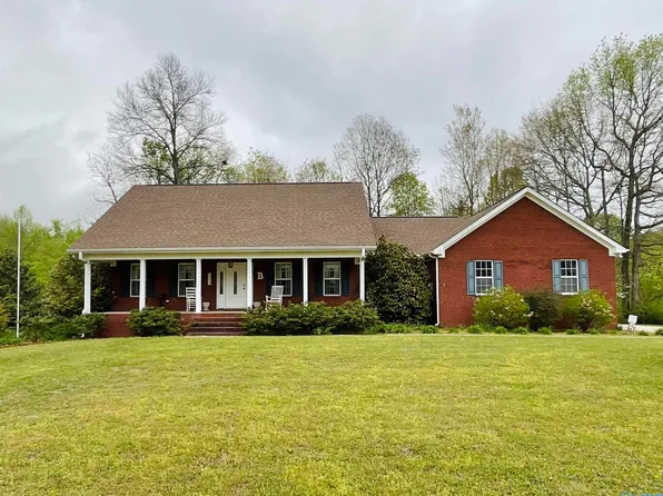 1947 Putter Cir NE, Arab, AL 35016