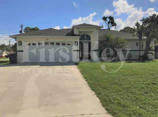 18205 Apple Rd, Fort Myers, FL 33967