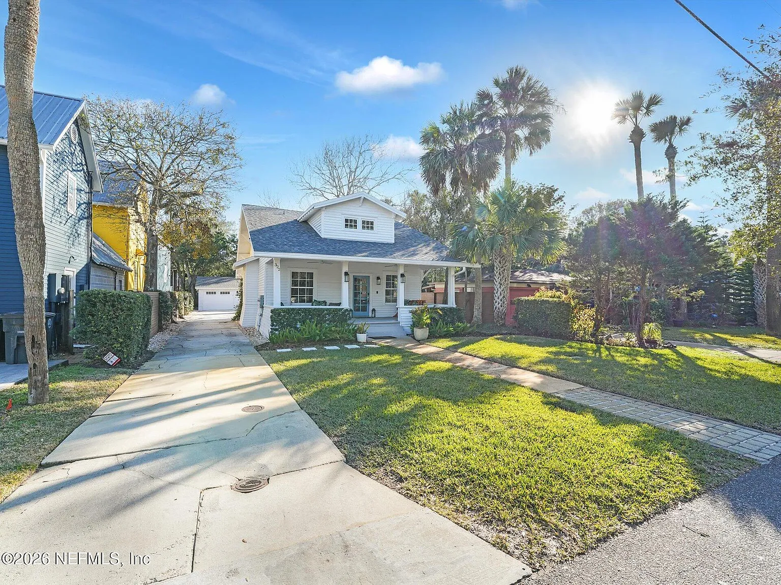 2 bed, 3.0 bath, 1942 sqft, $8,500 — Photo 2