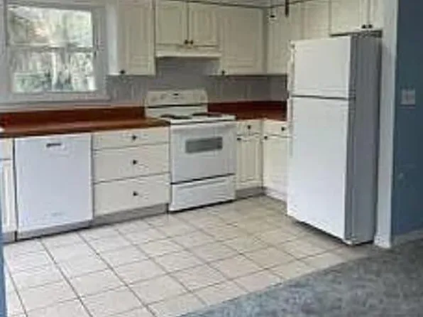 1410 S 14th St #1, Palatka, FL 32177