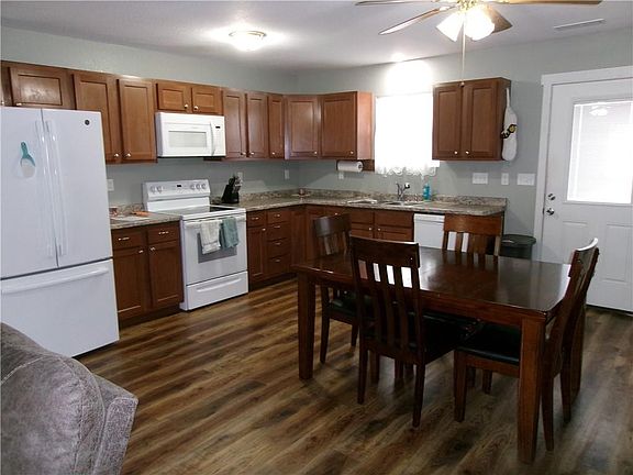 4th image of 604 E Vogt Rd